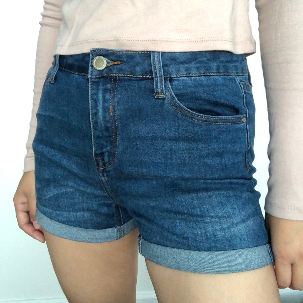 Papaya (Brand: I&M) High Rise Jean Shorts Size M
